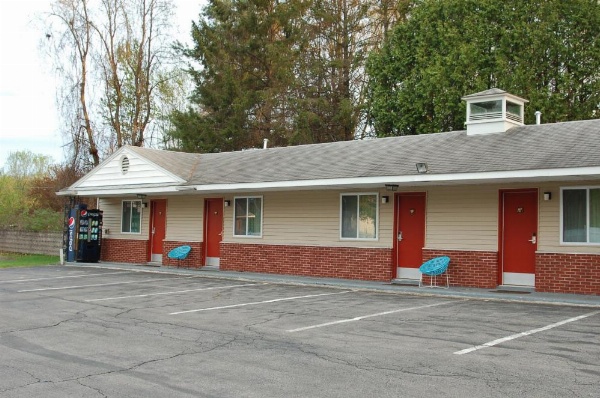 Budgetel Inn Glens Falls-Lake George-Saratoga image 11
